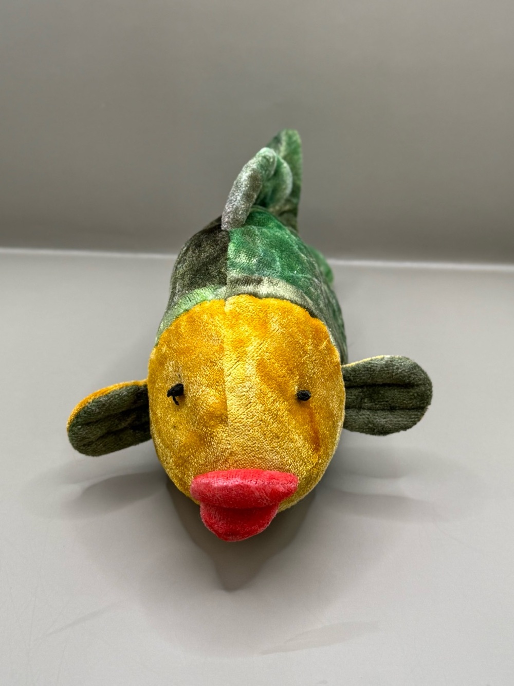 Vintage Russ Fish Plush Stuffed Animal Puckers Floppy Fish